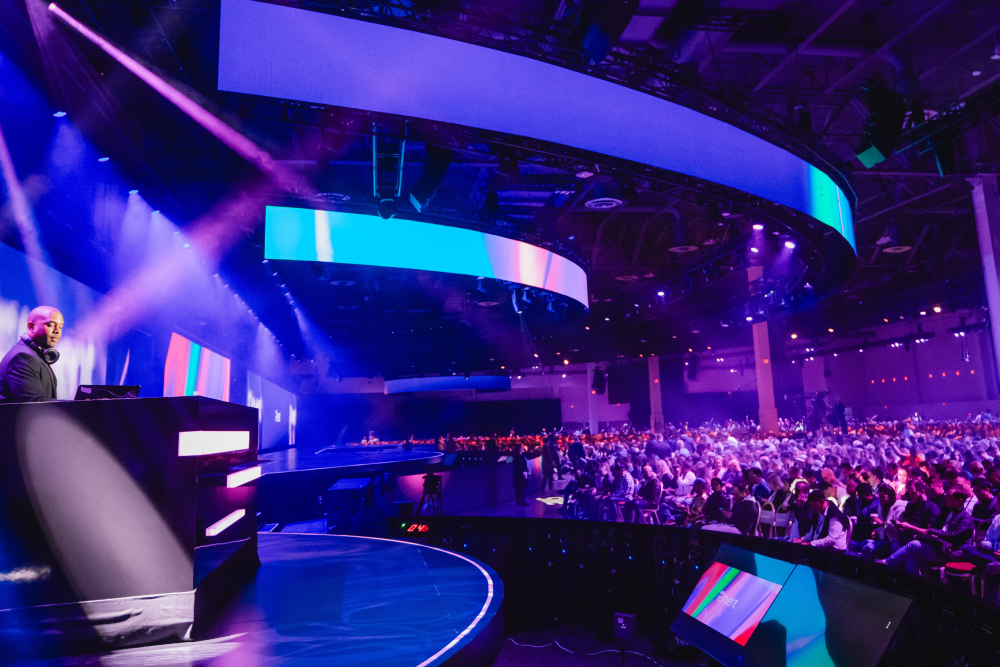 Descubra las últimas innovaciones en la nube anunciadas en re:Invent 2025